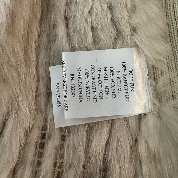 White Rabbit Fur Vest Size Small - Picture 3 of 3